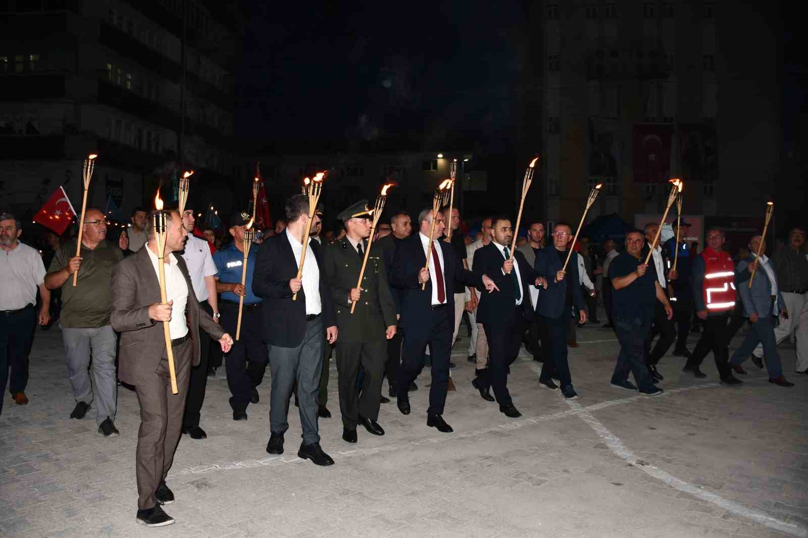 vezirkopru-de-15-temmuz-demokrasi-ve-milli-birlik-gunu
