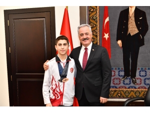 Yaz Okulunda Keşfedilen Sporcu Dünya 3.’sü Oldu