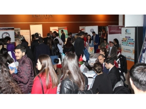 Dpü Ege Bölgesi Kariyer Fuarı’nda