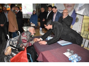 Başkan Çelik Karaoğlanlı Ve Yeni Mahmudiye’de Vatandaşla Buluştu
