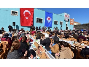 Avrasya Çarşısı Yeni Yerinde Hizmete Başladı