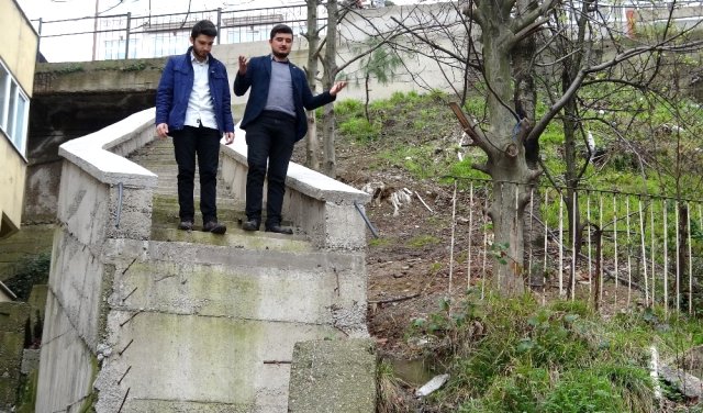 Chp'li Belediyenin Yaptığı Merdiven Karadeniz Fıkralarını Aratmıyor