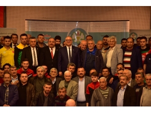 Manisa Büyükşehir’den Amatör Spor Kulüplerine Destek
