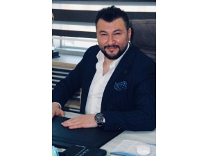 Erkekler De Sakal Ve Bıyık Eksikliği Özgüveni Zedeliyor