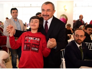 İsmail Erdem: “Sancaktepe’de Engelli Bireylere Verdiğimiz Hizmetleri Ataşehir’de De Vereceğiz”