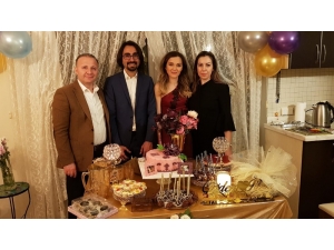 Aü Rektörü Ünal’dan Yuva Kuran Hareket