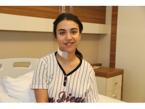 Genç Doktorun Akciğerinden 7 Santimlik Kitle Çıktı