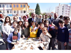 Başkan Can, Öğrencileri Yalnız Bırakmadı