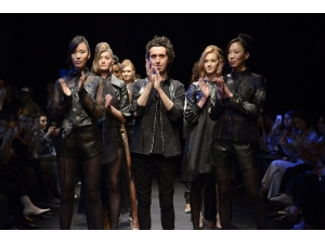 Tasarımcı Murat Aytulum’un 30 Parçalık Defilesi Alkış Aldı