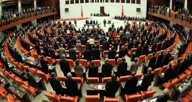 Anayasa Mahkemesi, Aralarında Meclis'te Olan Tip'in De Bulunduğu 5 Siyasi Parti Hakkında Suç Duyurusunda Bulundu