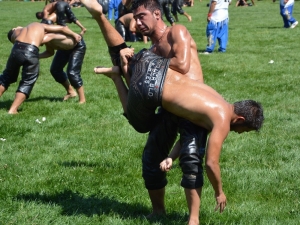 Antalya’nın Yağlı Pehlivan Güreş Takvimi Belli Oldu