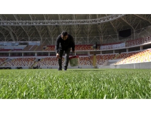 Malatya’da Zeminler Bakıma Alındı