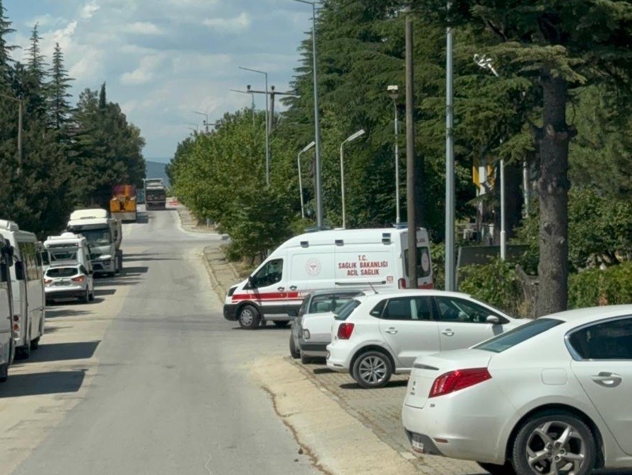 bilecik-te-granit-fabrikasinda-patlama-1-isci-yaralandi