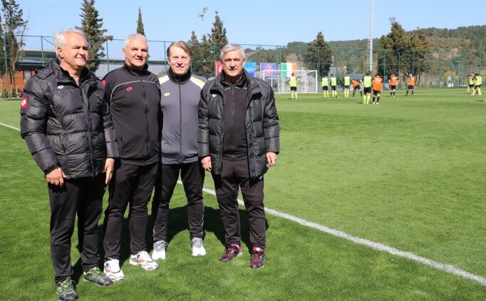 Hakemler Için Var Semineri Başladı