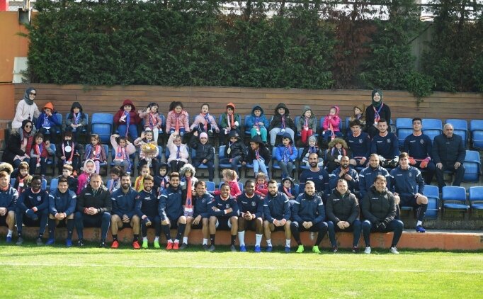 Medipol Başakşehir'den 'hello Brother' Mesajı