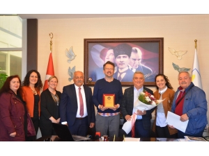 Adü Kuşadası Müzik Ve Balo Okulu Yeni Binasına Kavuştu