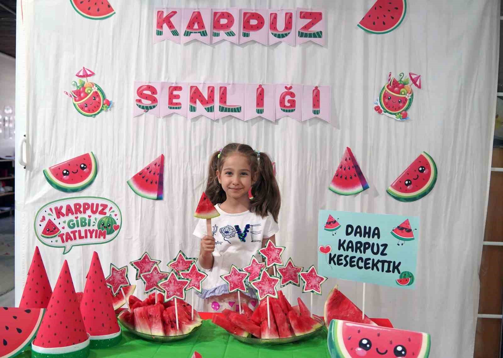yunusemre-de-cocuklarin-yuzu-guluyor