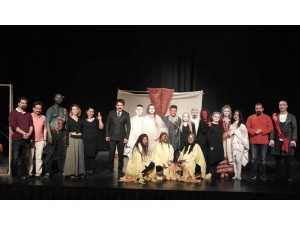 ’Büyücü’ Oyunu Eskişehirliler İle Buluştu