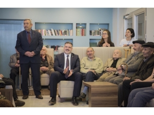 Röktör Çomaklı Huzurevi Sakinleri İle Buluştu