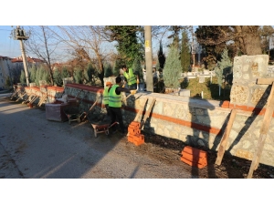 Mezarlıklara 14 Bin Metre Taş Duvar İnşa Edildi