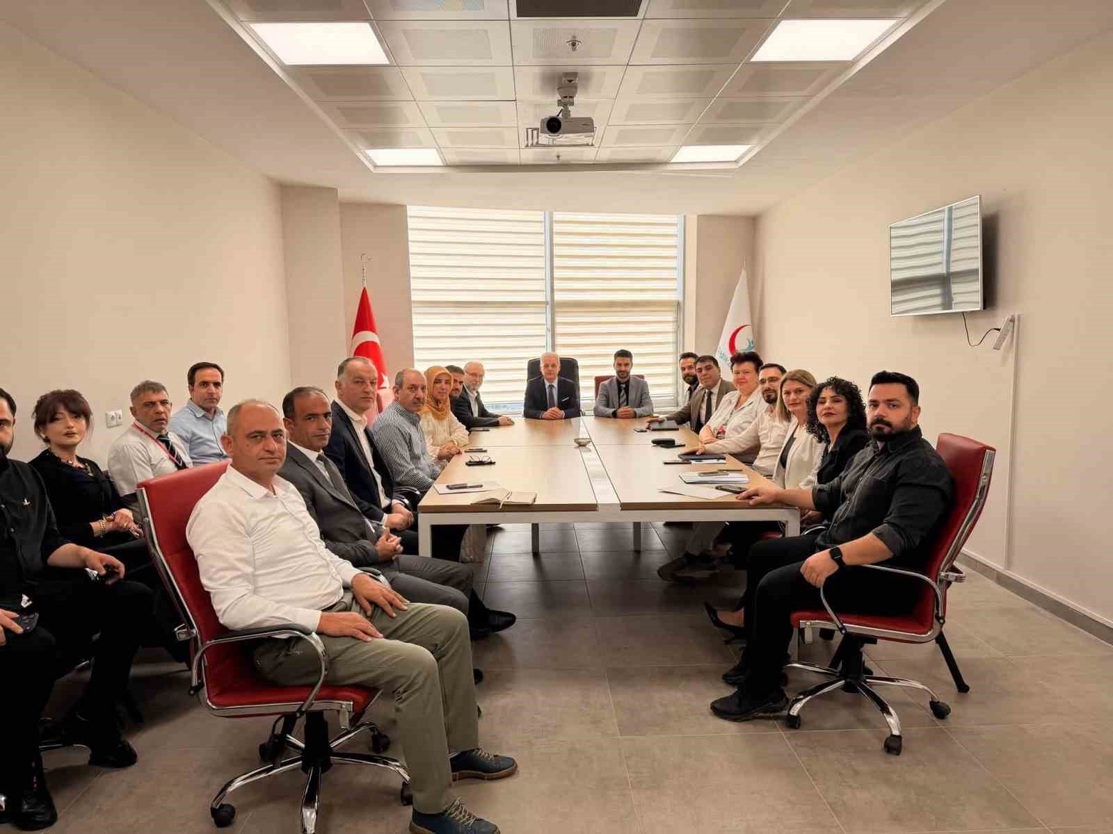 erzincan-mengucek-gazi-hastanesi-nde-saglik-degerlendirmesi-yapildi
