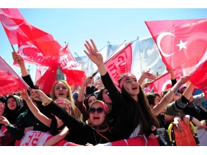 Cumhur İttifakı’nın Ortak Mitinginde Binlerce Vatandaş Alanı Doldurdu
