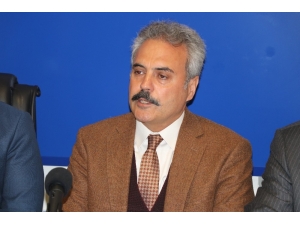 Uysal, “Rafet Bey’in Her Söylediği Sözünün Düzeltilmeye İhtiyacı Vardır”