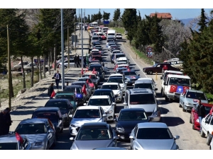 Başkan Ergün Demirci’de Yüzlerce Araçlık Konvoyla Karşılandı