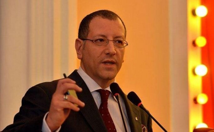 "galatasaray Kulübünü Belirsiz Bir Dönem Bekliyor"