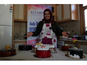 Eğitim Aldı, Yaptığı Pastalarla Eşinin Pastanesindeki Maliyetleri Yüzde 60 Azalttı