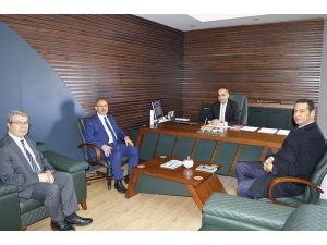 Başkan Demir, Hayvan Hastanesi’ni Ziyaret Etti