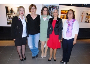 14 Kadından Fotoğraf Sergisi