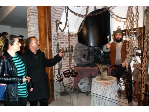 Yok Olmaya Yüz Tutmuş Meslekler Canlandırılıyor