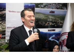 Ak Parti Zeytinburnu Adayı Arısoy’a Cumhur İttifakı Gönüllülerinden Tam Destek