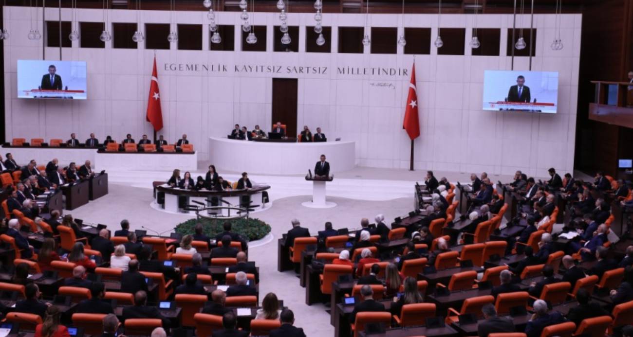 emekli-maaslarinda-artis-ongoren-teklif-tbmm-de-kabul-edildi-ve-yasalasti