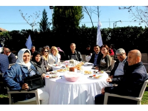 Manisa Eğitim-bir-sen Sarıgöl’de Üyeleriyle Buluştu