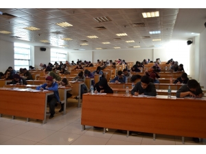 Kto Karatay Üniversitesinden Türkiye Genelinde Tyt Deneme Sınavı