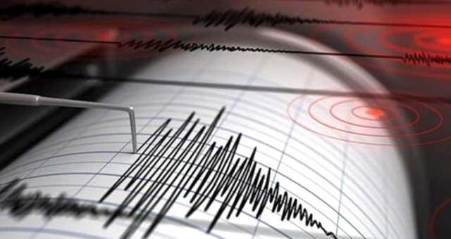 Marmara Denizi'nde Korkutan Deprem! Kıyı İlçelerde Hissedildi