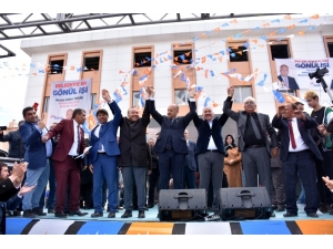 Ak Parti’nin Bahşılı’daki Mitingine Binlerce Kişi Katıldı