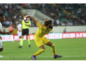 Akhisarspor’da Kaleci Faith Öztürk’e Af Geldi