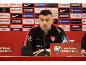 Burak Yılmaz: “Milli Takıma Her Zaman Destek Olunmalı”