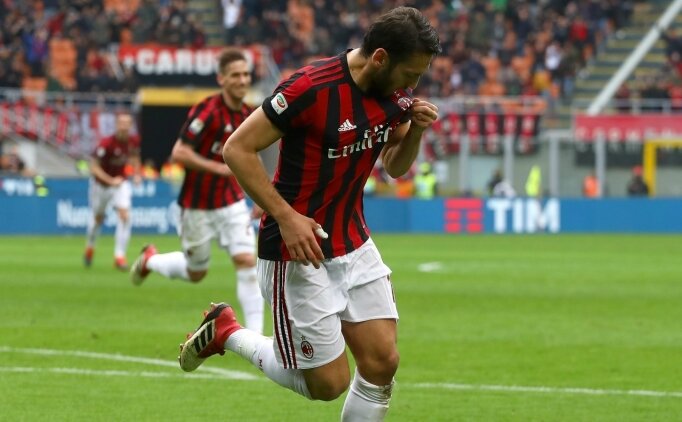 Belhanda Giderse Ilk Aday Hakan Çalhanoğlu