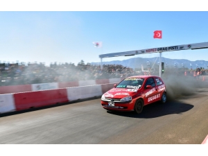 Kepez’de Drag Yarışları Heyecanı