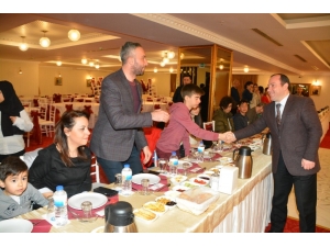 Başarılı Öğrencilere Moral Kahvaltısı