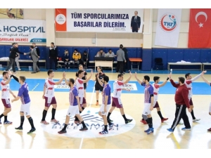 Adıyaman Belediyespor: 27- Selka Eskişehir: 20