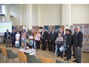 Kitap Kurtları Ödüllendirildi