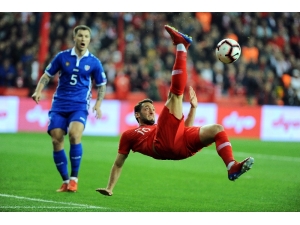 2020 Uefa Avrupa Futbol Şampiyonası: Türkiye: 2 - Moldova: 0 (İlk Yarı)