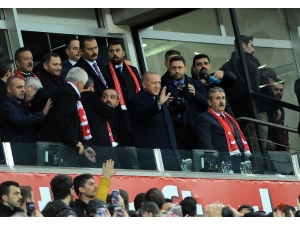 2020 Uefa Avrupa Futbol Şampiyonası: Türkiye: 4 - Moldova: 0 (Maç Sonucu)