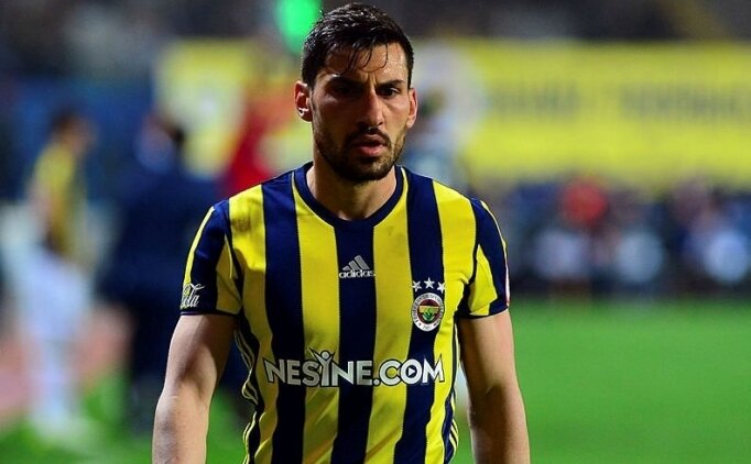 'şener Özbayraklı, Galatasaray Ile Anlaştı'