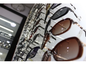 Reçetesiz Alınan Güneş Gözlüklerindeki Büyük Risk